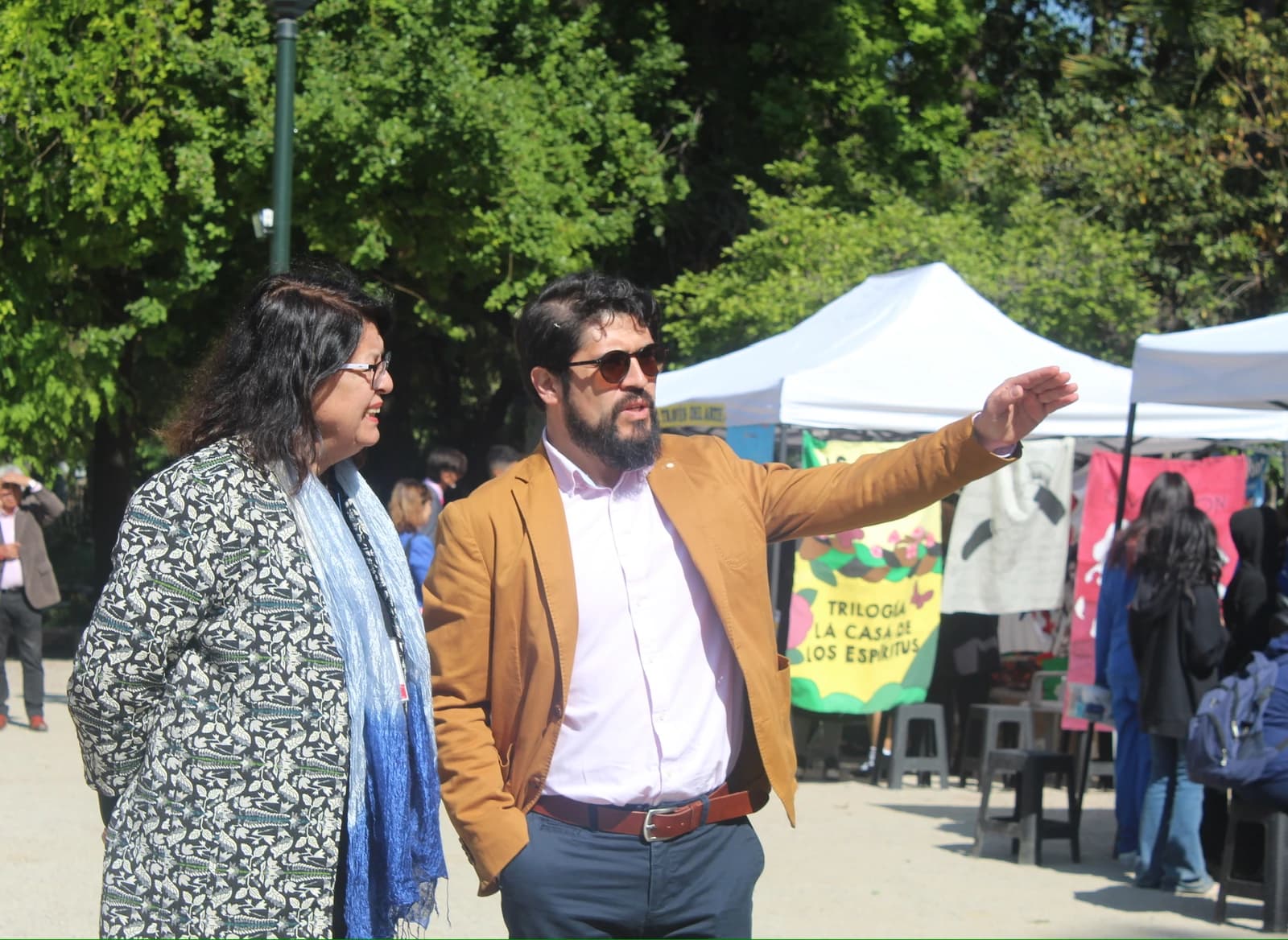 Orlando Vigorena en diálogo activo con directivas escolares en terreno